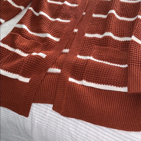 Women’s Cardigan - BNWT *** - Picture 3 of 3